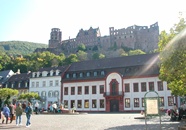 Ui und Schloss
